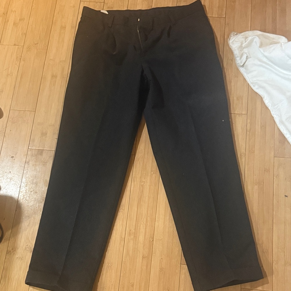 Dockers Men's Charcoal Dress Pants